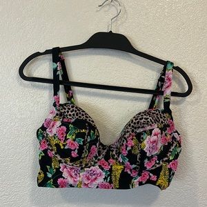 Torrid swimsuit top (Torrid Size 0 C/D cup / US size 12/L)